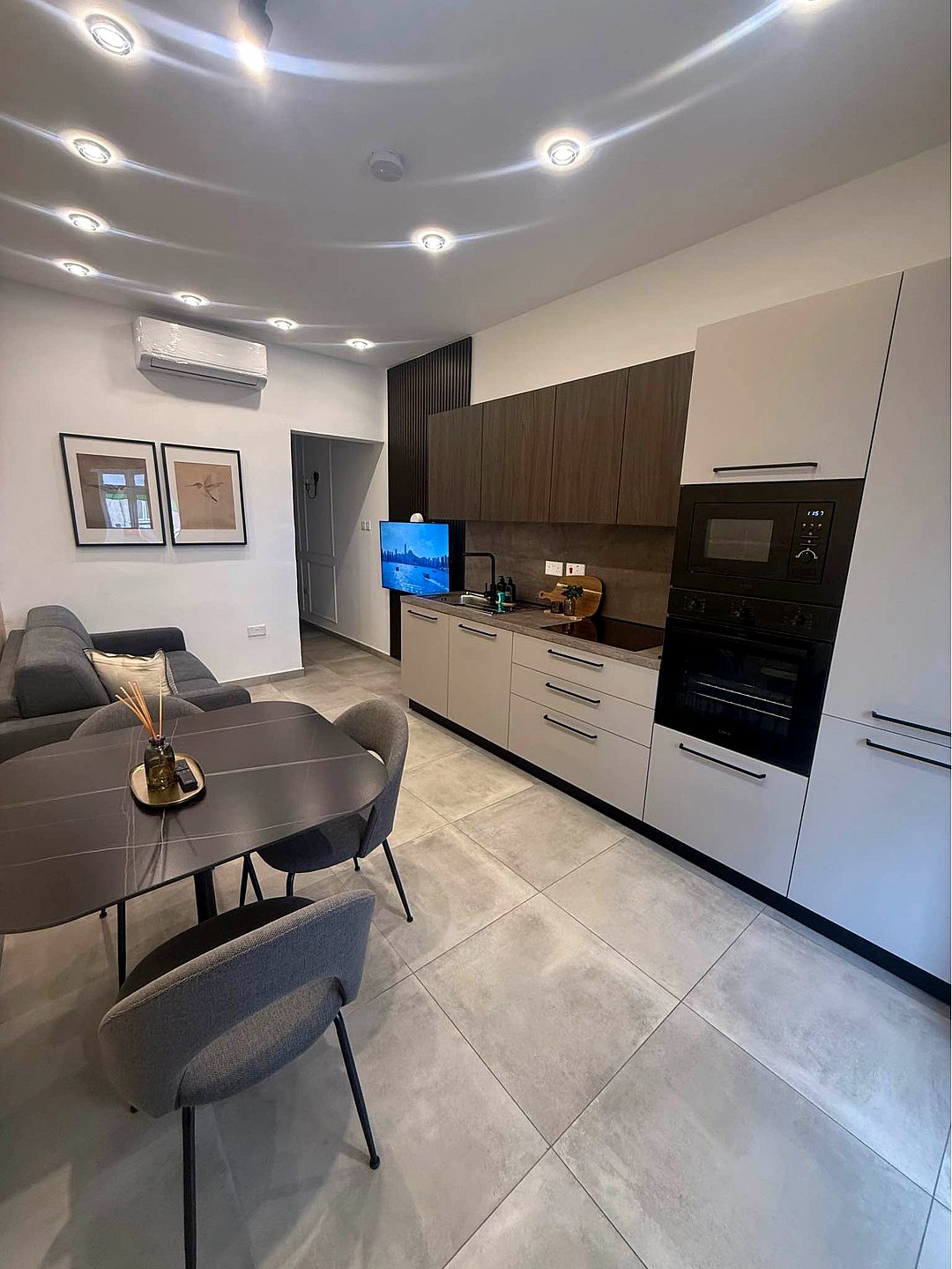Apartment in Sliema - 2 beds, 2 baths — 1