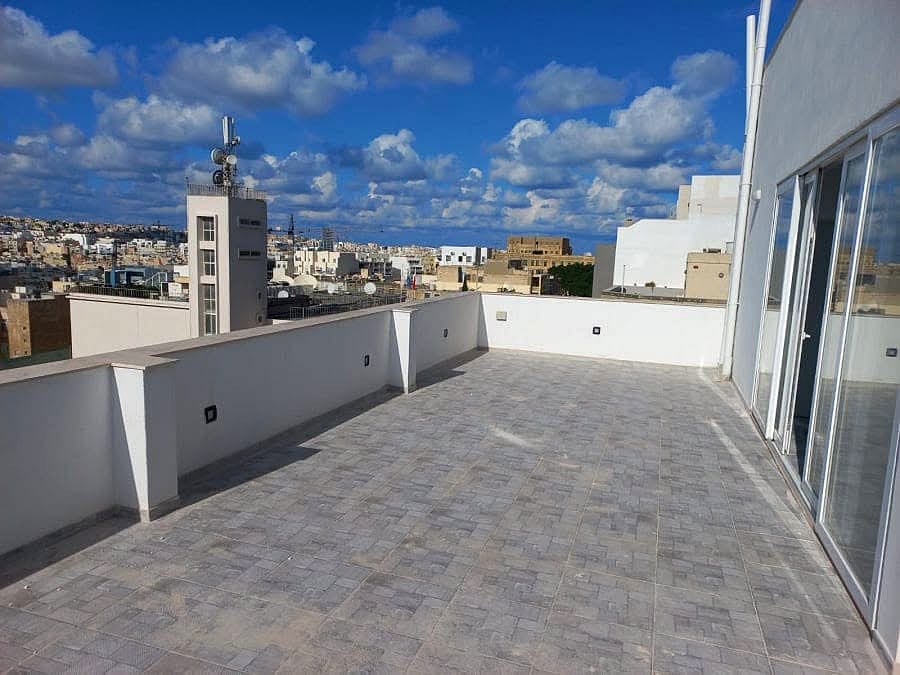 Penthouse in Pieta - 2 beds, 2 baths — 2