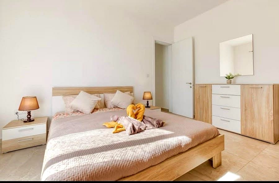 Apartment in Gzira - 2 beds, 2 baths — 5