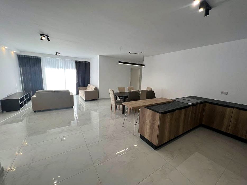 Apartment in Attard - 3 beds, 2 baths — 3