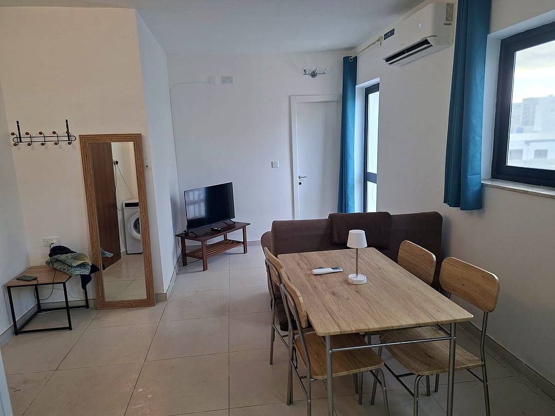 Apartment in St Julian's - 1 bed, 1 bath — 2