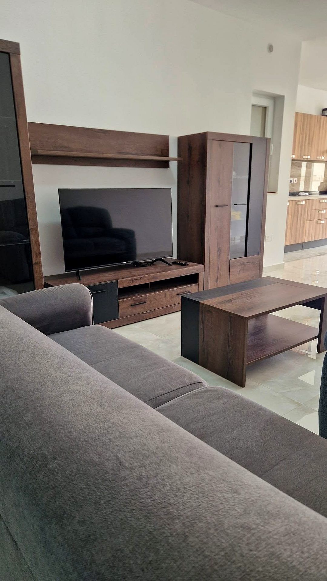 Penthouse in Gzira - 2 beds, 1 bath — 3