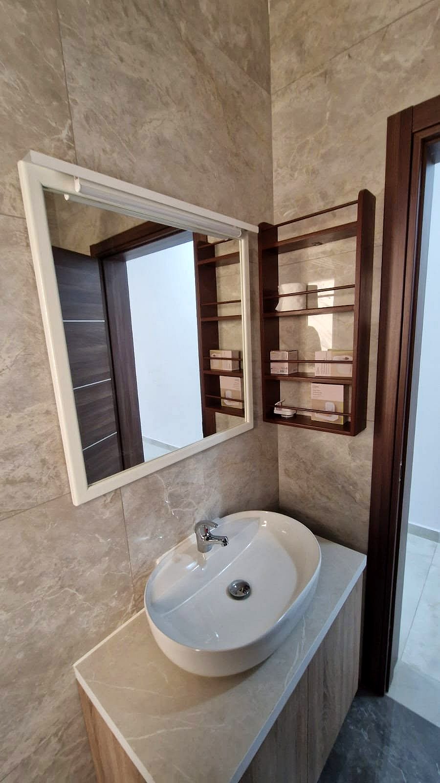 Penthouse in Gzira - 2 beds, 1 bath — 5