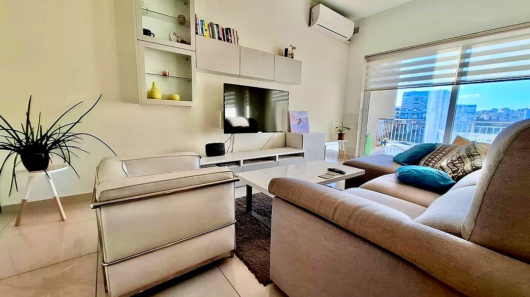 Apartment in St Julian's - 1 bed, 2 baths — 1