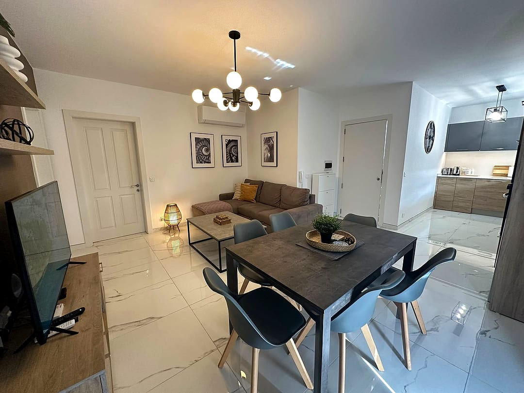 Penthouse in Birkirkara - 3 beds, 2 baths — 3