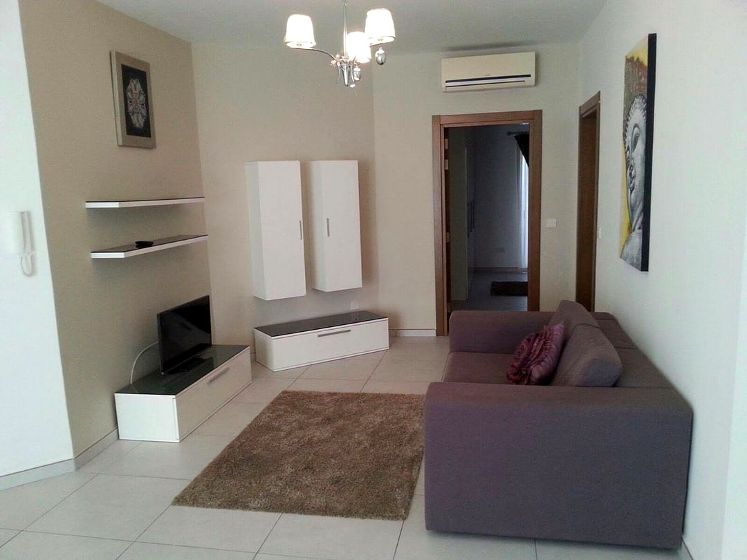 Apartment in Zejtun - 2 beds, 1 bath — 2