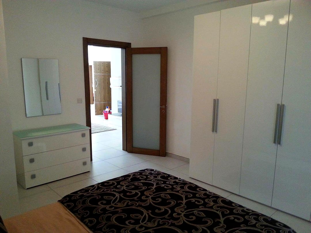 Apartment in Zejtun - 2 beds, 1 bath — 4
