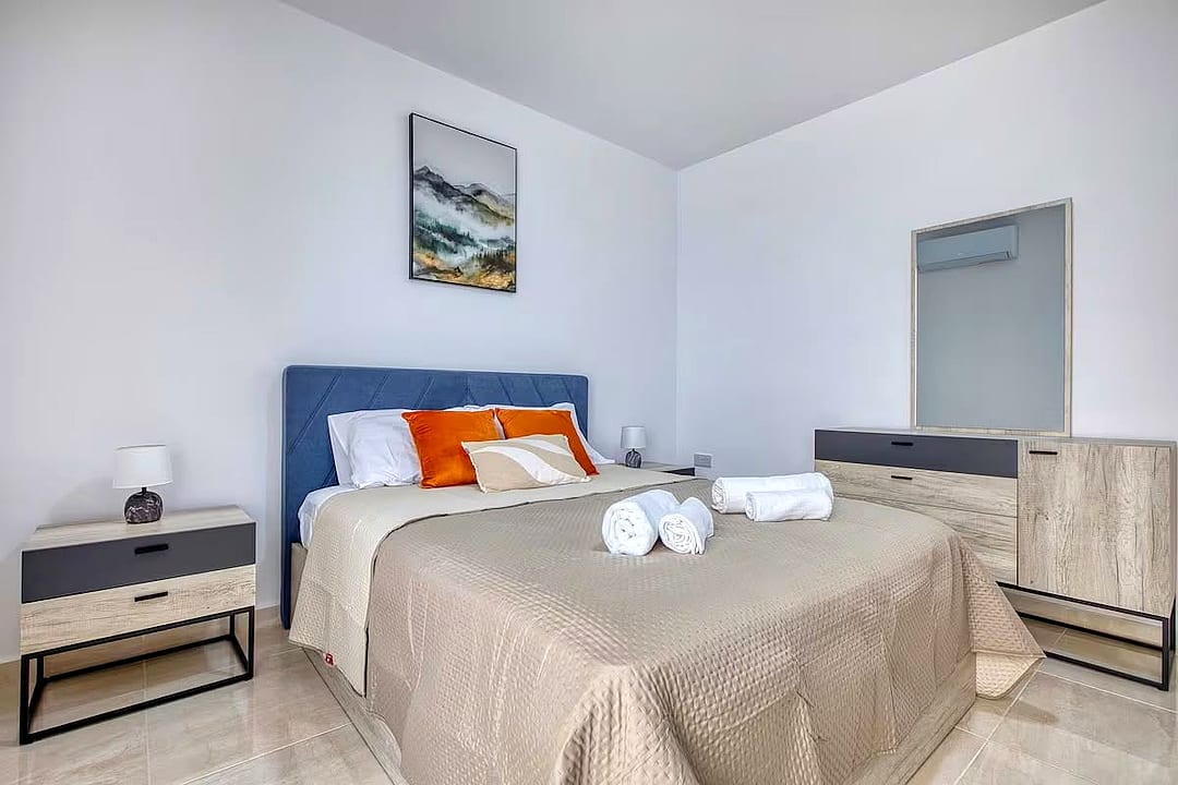 Apartment in St Paul's Bay - 2 beds — 3