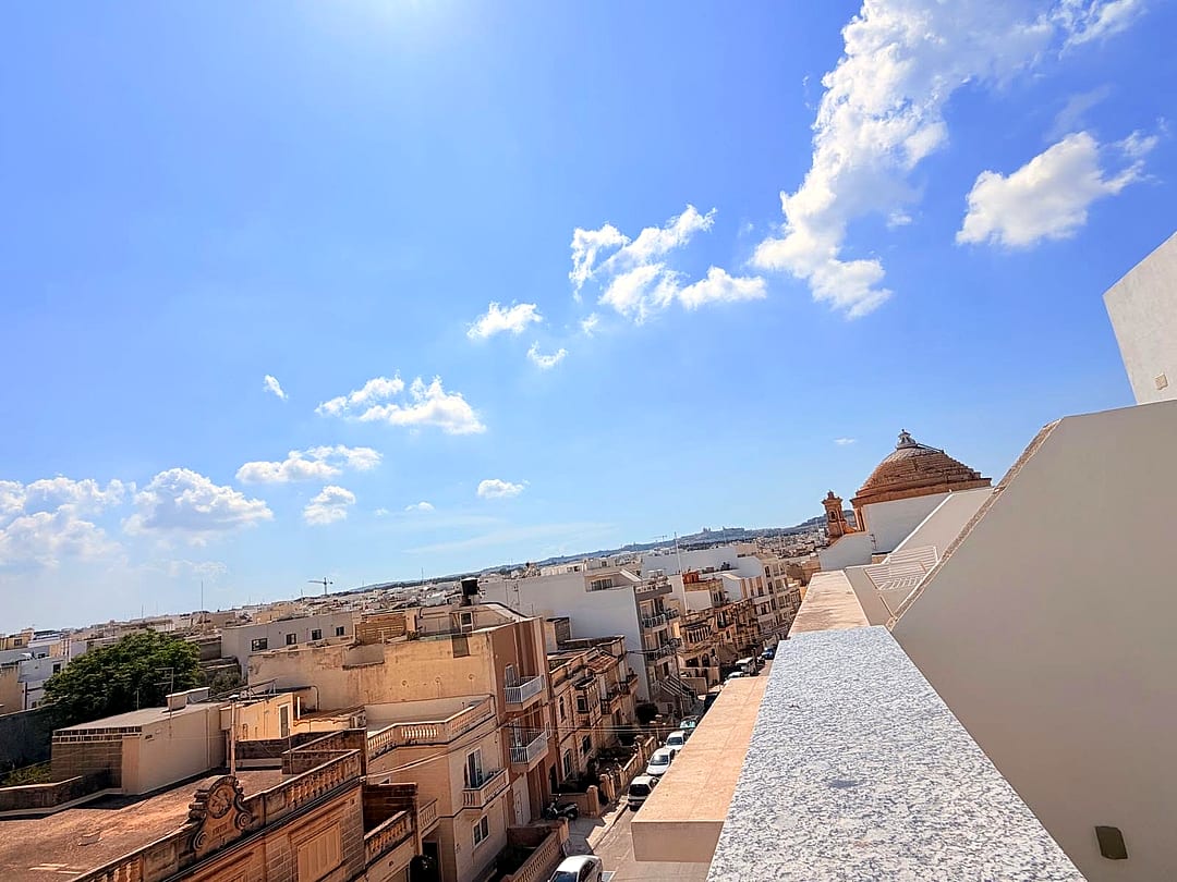 Penthouse in Mosta - 3 beds, 2 baths — 4