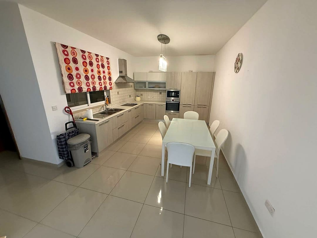 Apartment in Sliema - 3 beds, 3 baths — 1