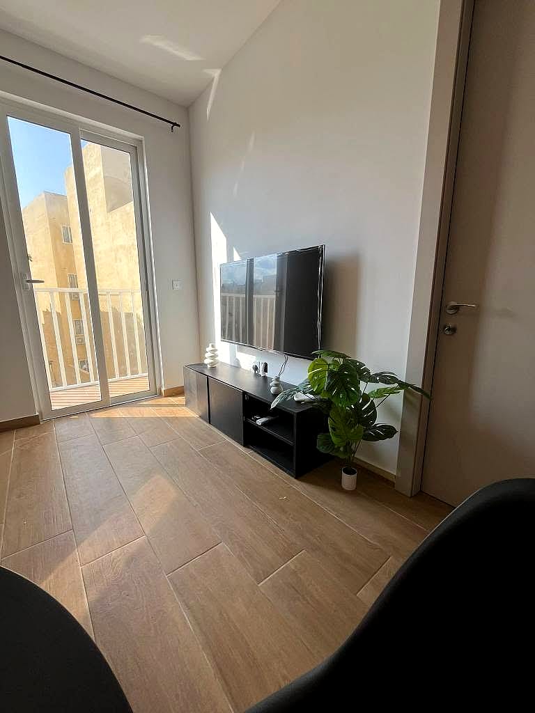 Apartment in Gzira - 1 bed, 1 bath — 1