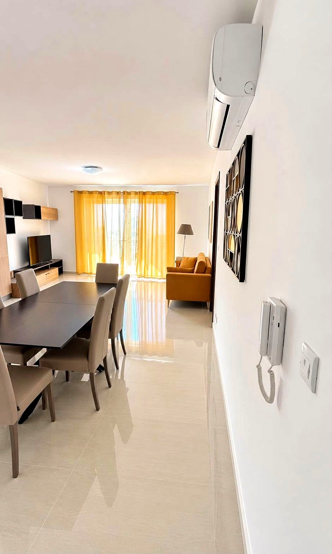 Apartment in Gzira - 2 beds, 2 baths — 1