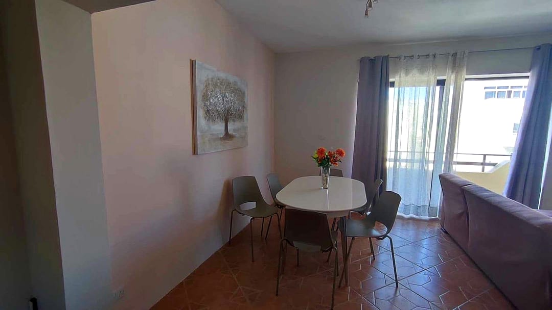 Apartment in St Paul's Bay - 2 beds, 1 bath — 3