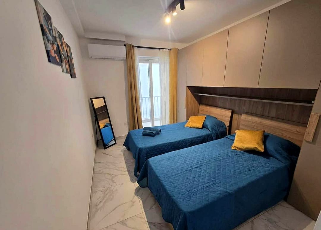 Apartment in Gzira - 2 beds, 2 baths — 4