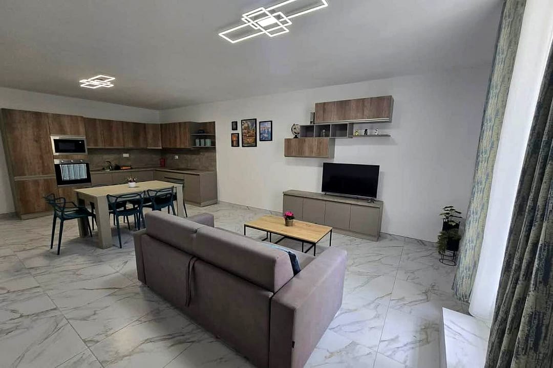 Apartment in Gzira - 2 beds, 2 baths — 2