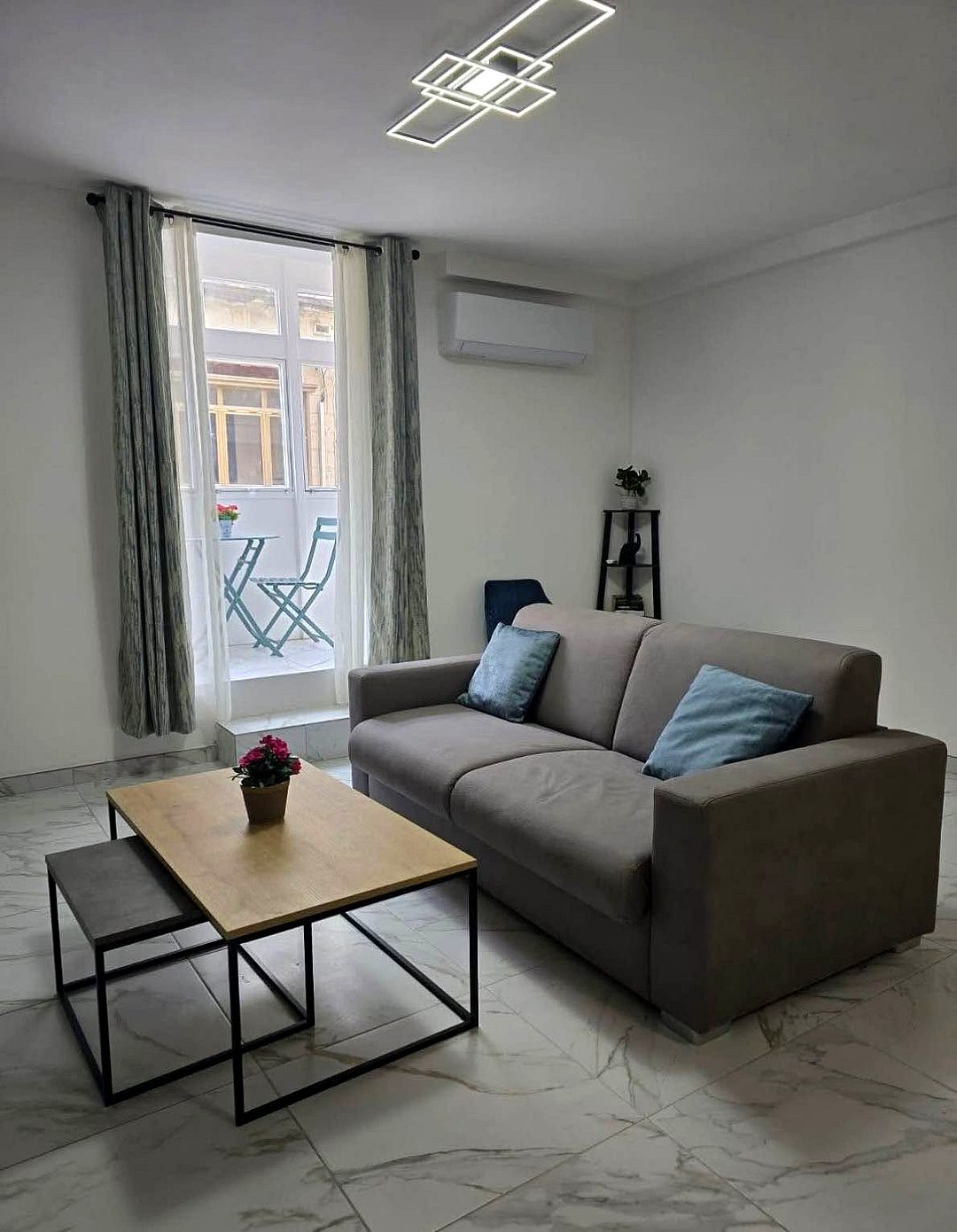 Apartment in Gzira - 2 beds, 2 baths — 3
