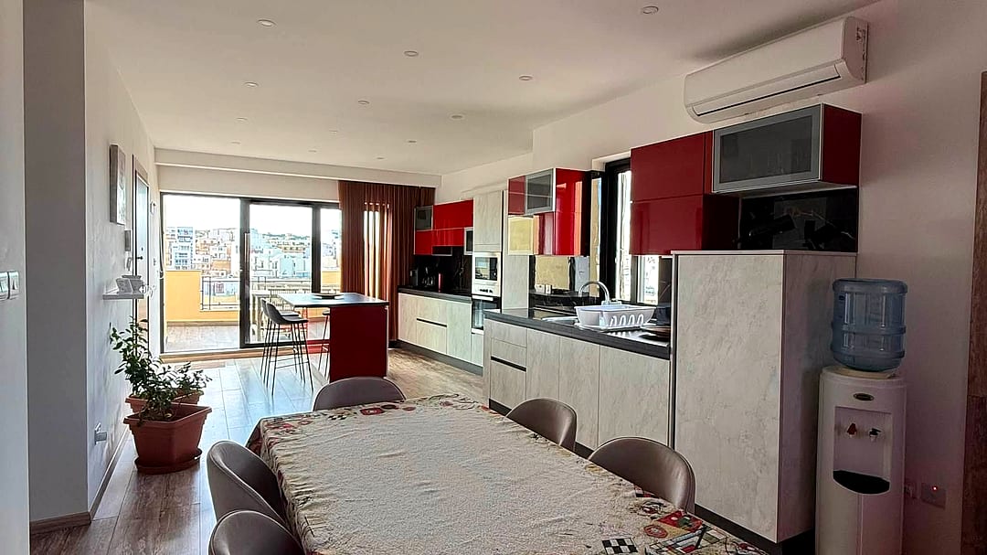 Penthouse in St Paul's Bay - 2 baths — 4