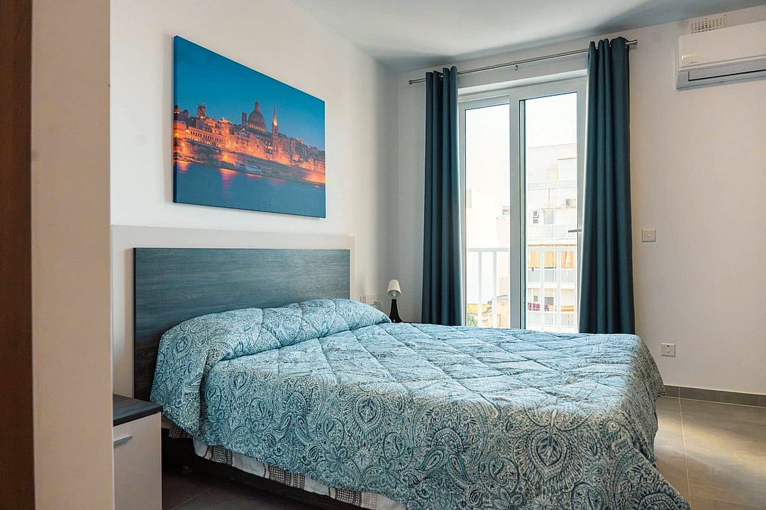 Apartment in Gzira - 2 beds, 2 baths — 3