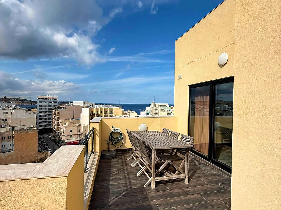 Penthouse in St Paul's Bay - 2 baths — 2