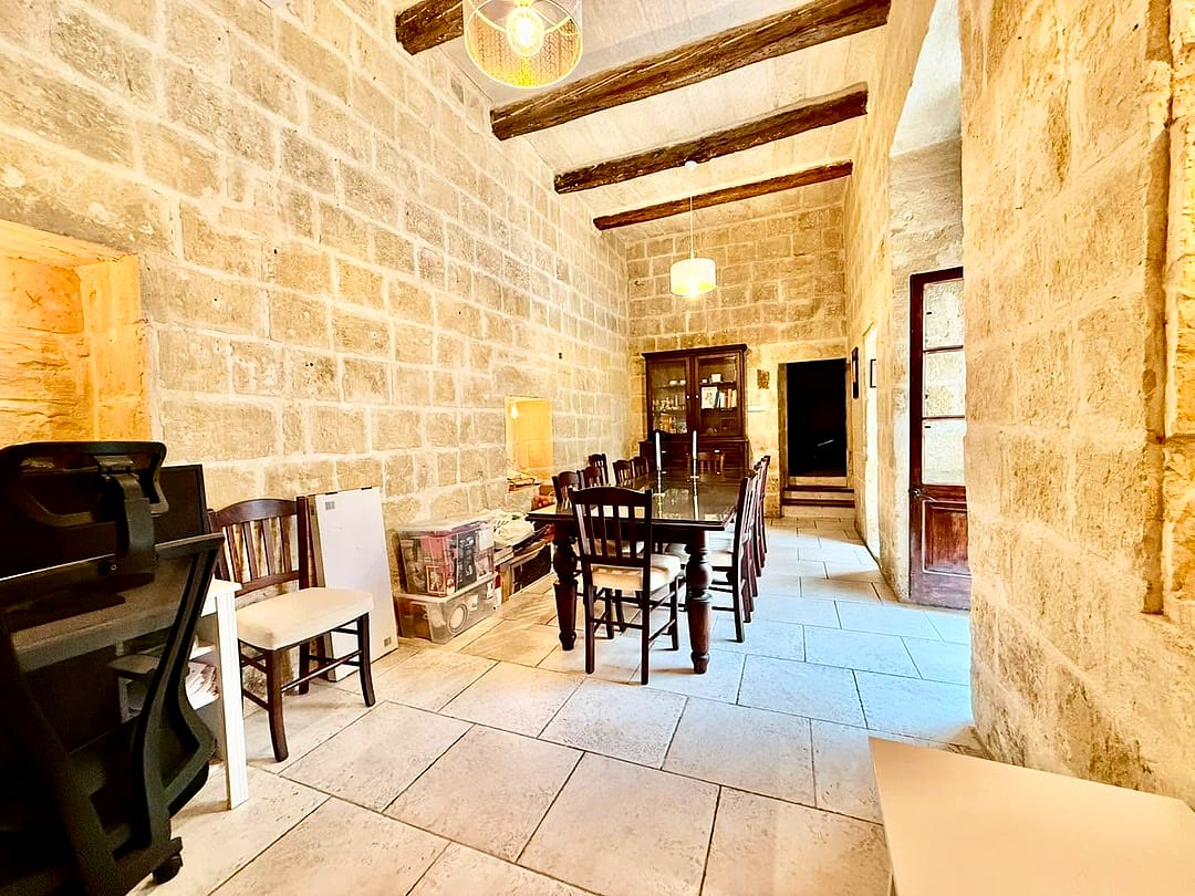 House in Zebbug - 5 beds — 3