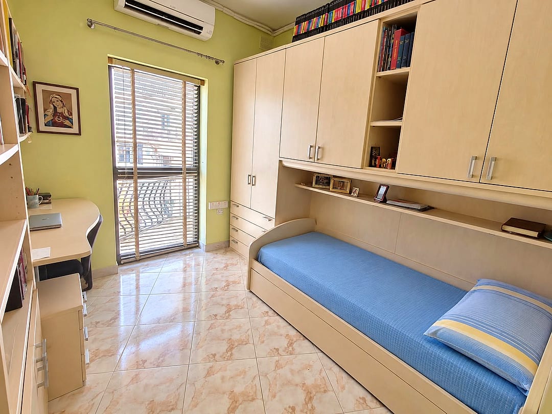 Apartment in St Paul's Bay - 2 beds — 5