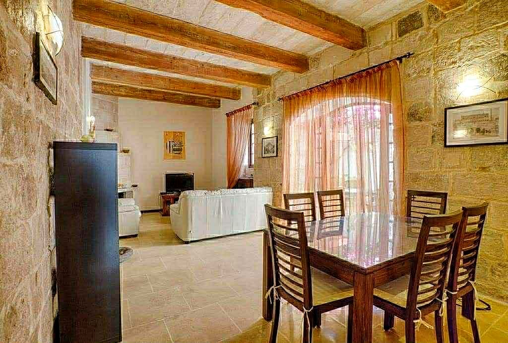 House in Zebbug — 3