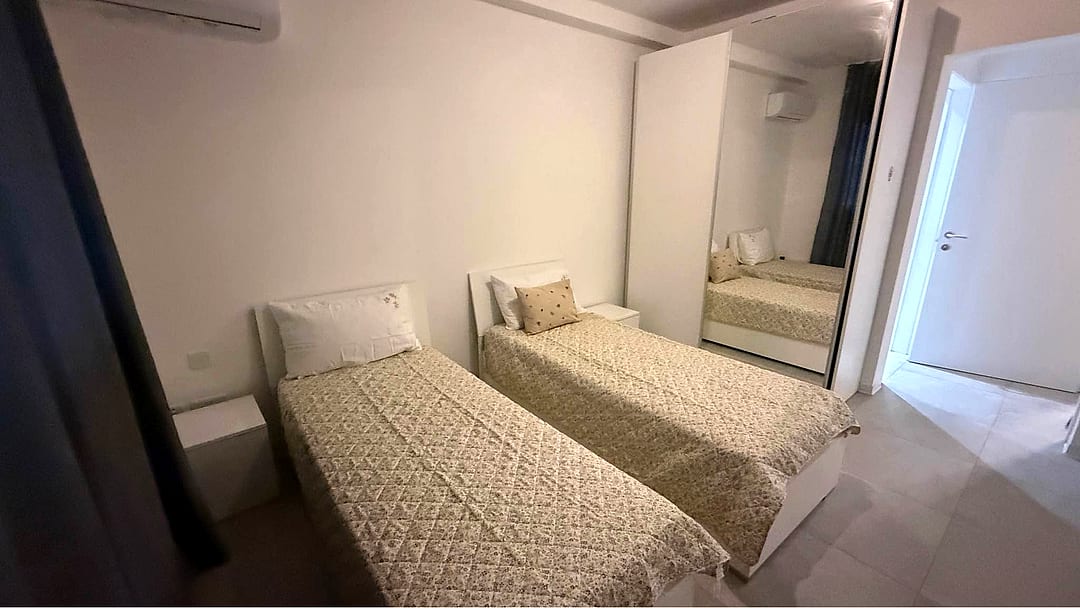 Apartment in Pembroke - 3 beds — 5