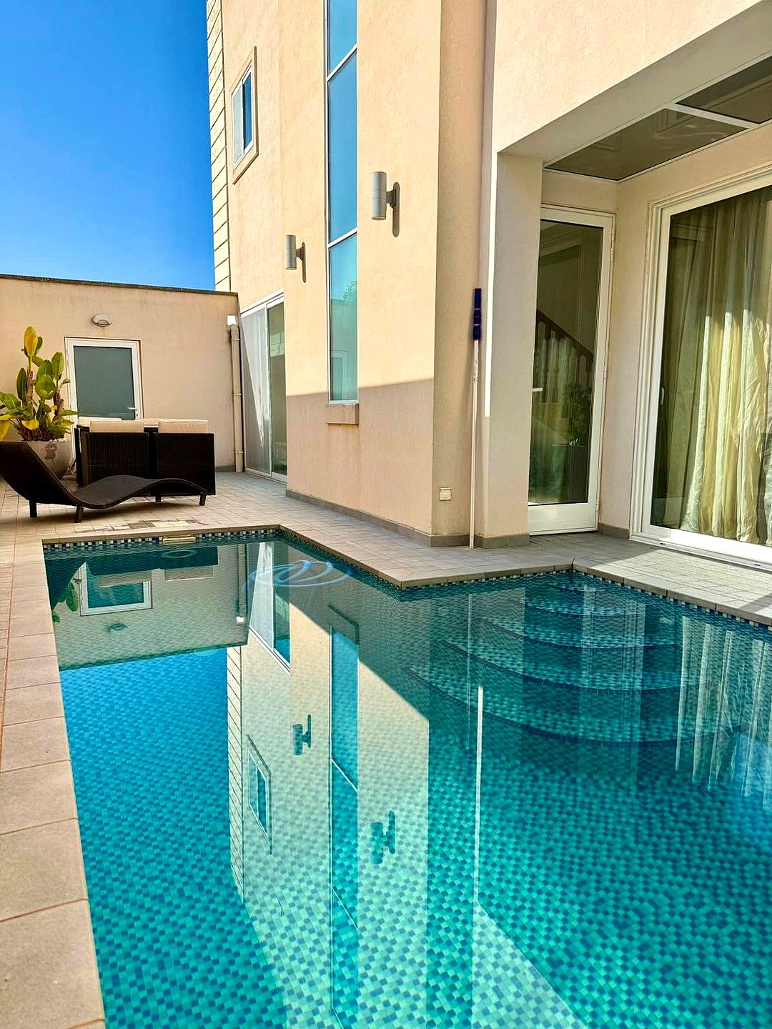 Villa in Attard - 5 beds, 2 baths — 1