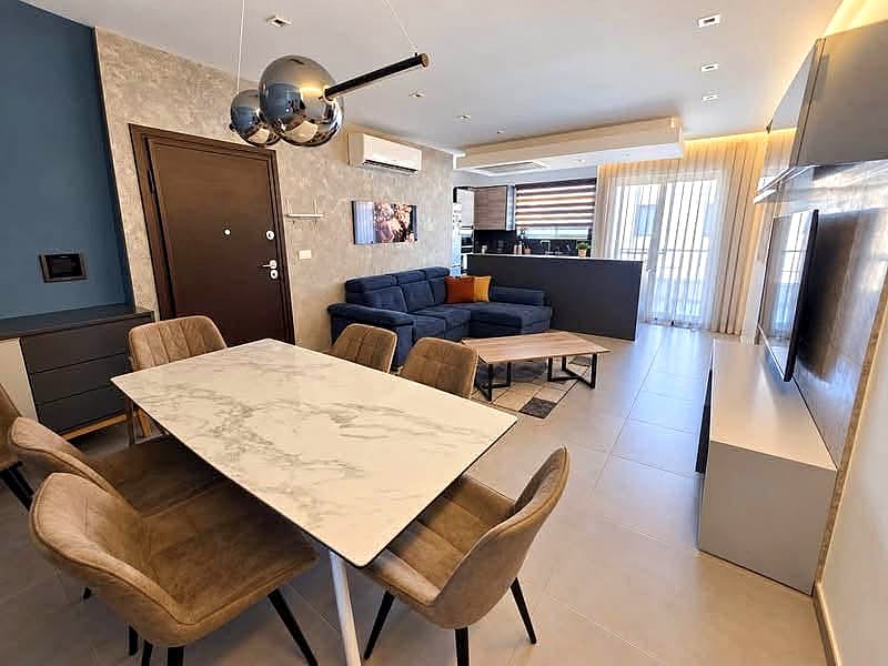 Apartment in Santa Venera - 3 beds, 2 baths — 1