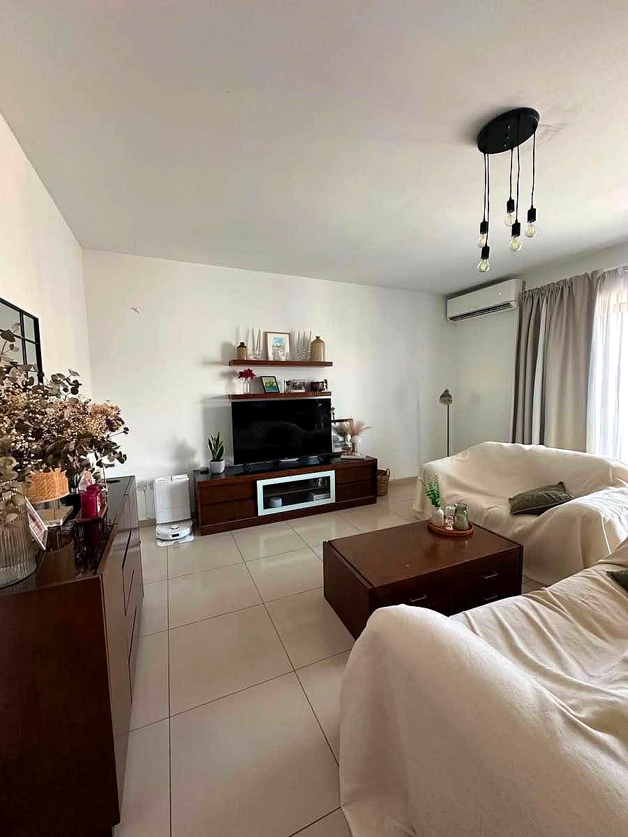 Apartment in Mosta - 3 beds, 2 baths — 3