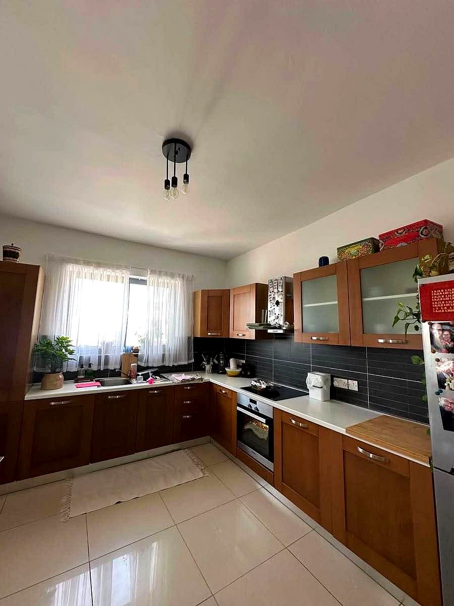 Apartment in Mosta - 3 beds, 2 baths — 2