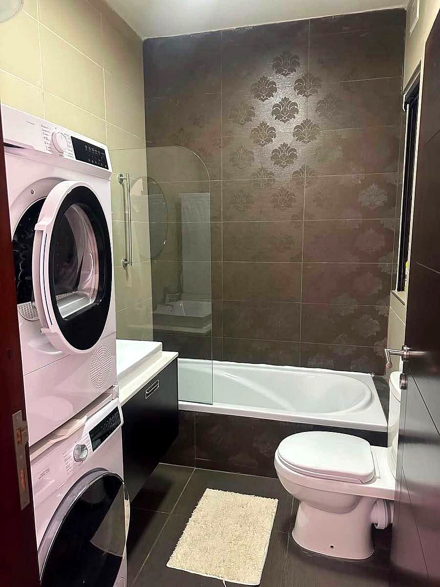 Apartment in Mosta - 3 beds, 2 baths — 5