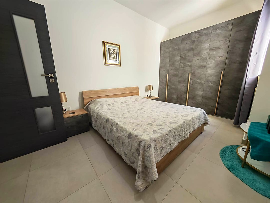 Penthouse in Luqa - 2 baths — 5