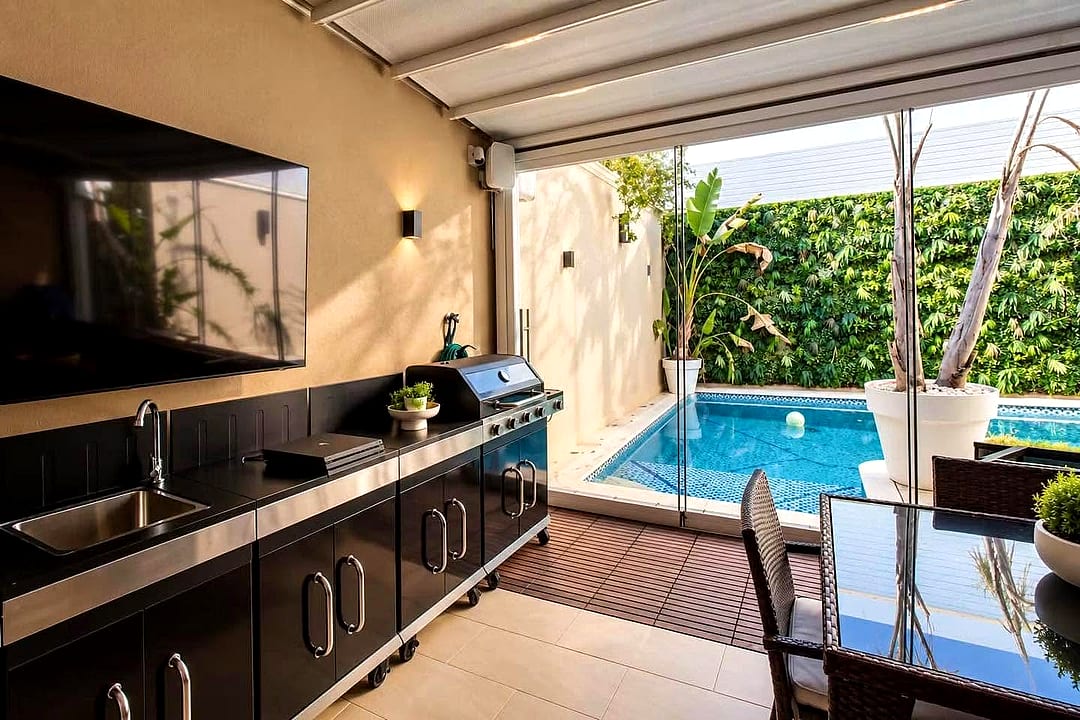 House in Fgura - 4 beds, 4 baths — 4