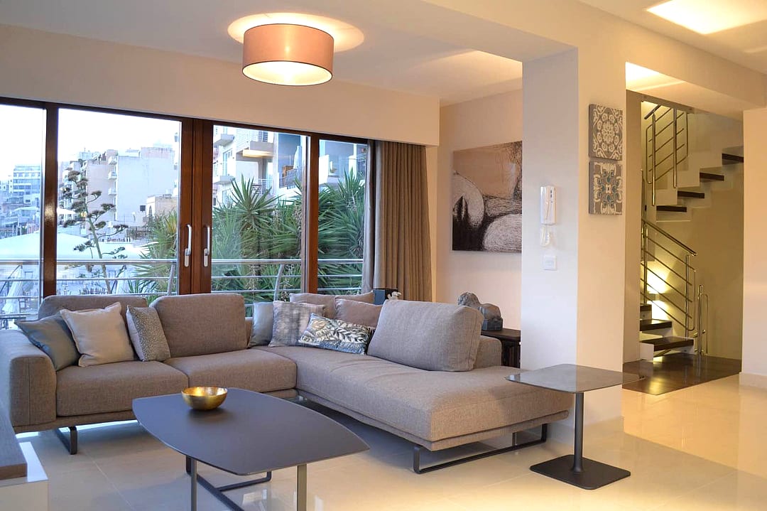 House in Swieqi - 2 beds, 3 baths — 3