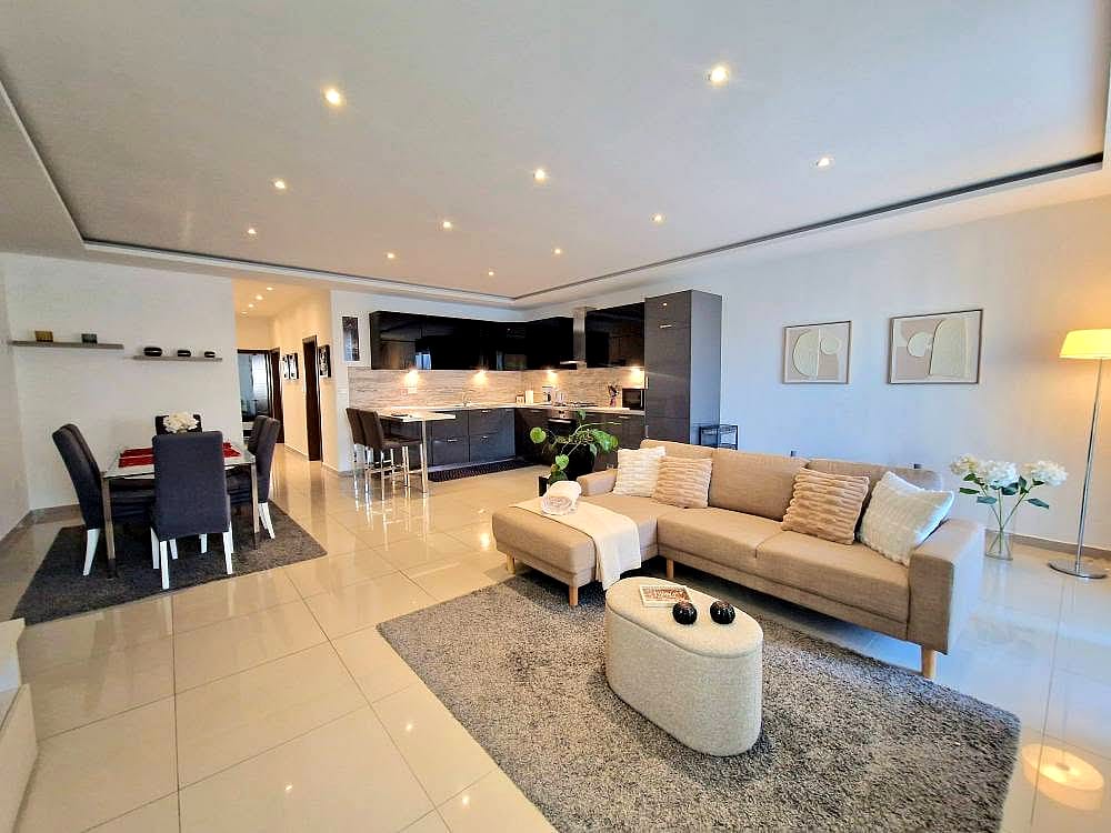Apartment in Marsaskala - 2 beds, 2 baths — 1