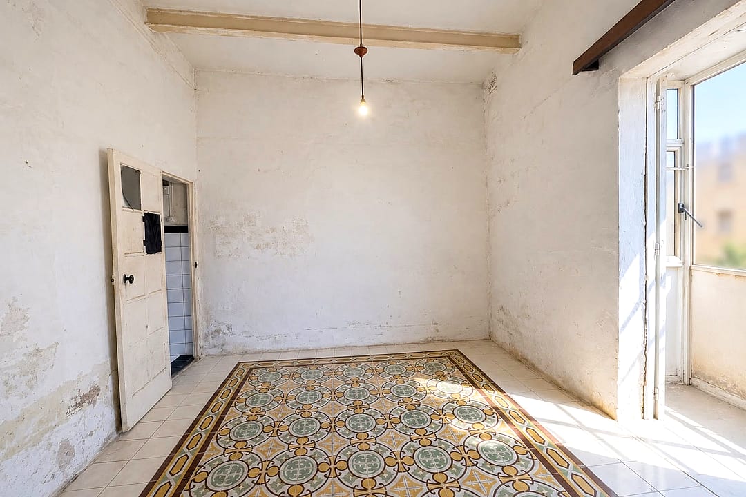 Townhouse in Luqa - 2 beds, 2 baths — 4