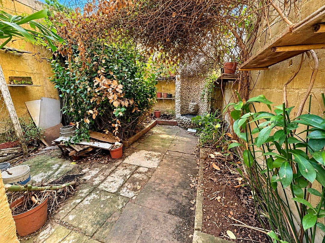 Townhouse in Tarxien - 2 beds — 1