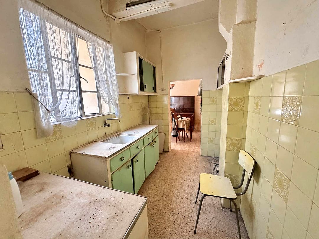 Townhouse in Tarxien - 2 beds — 4