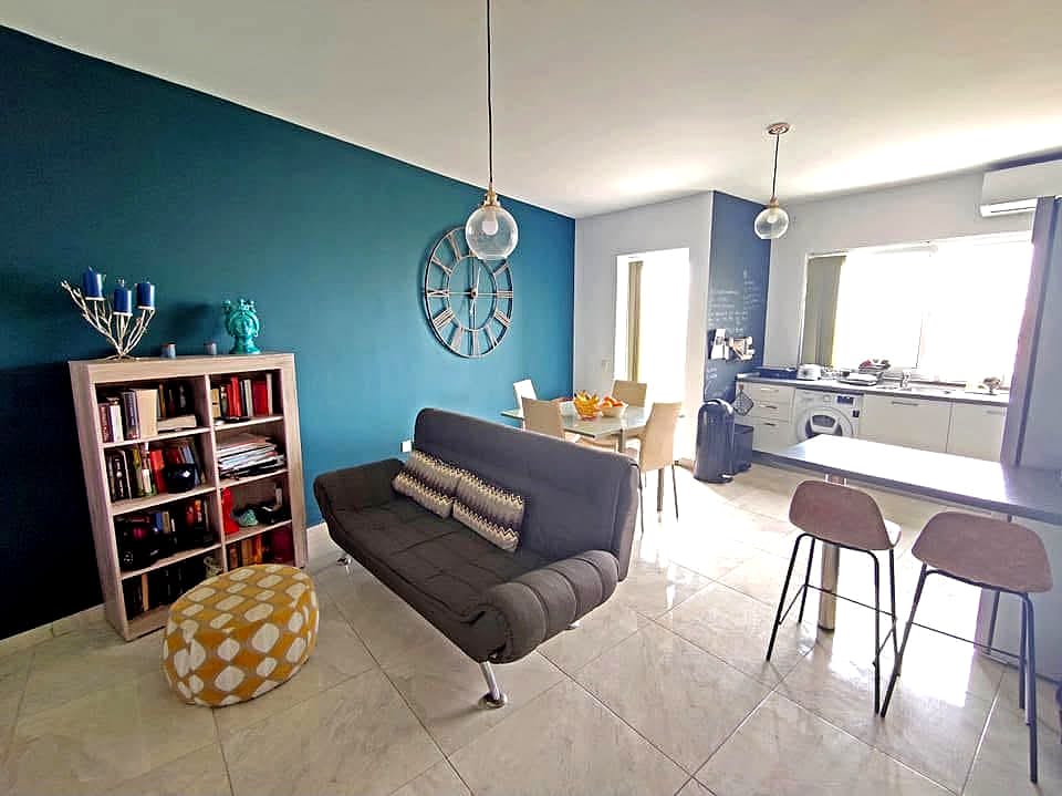 Apartment in Qawra - 2 beds, 2 baths — 2