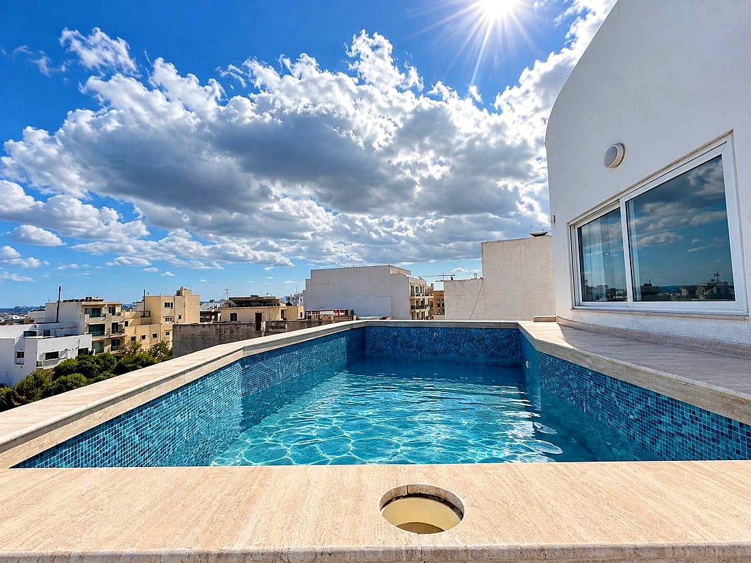 Penthouse in Swieqi - 3 beds, 2 baths — 1
