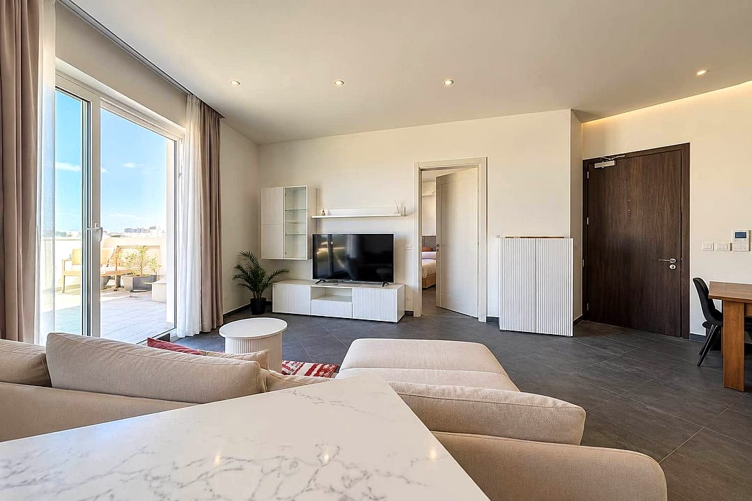 Penthouse in Swieqi - 3 beds, 2 baths — 5
