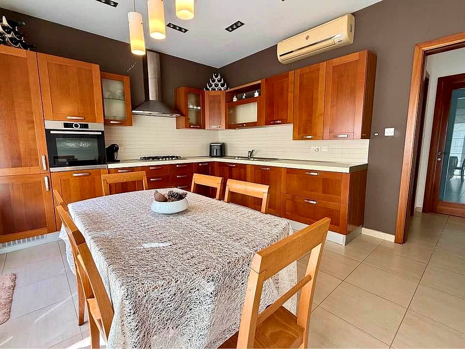 Villa in Attard — 4