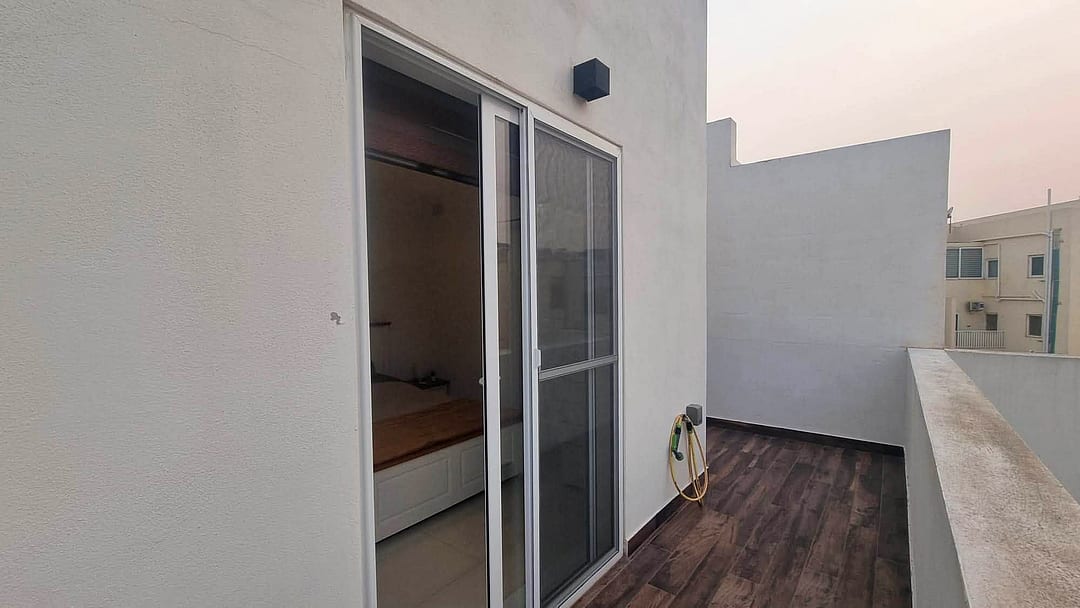 Penthouse in Gzira - 2 beds, 1 bath — 4
