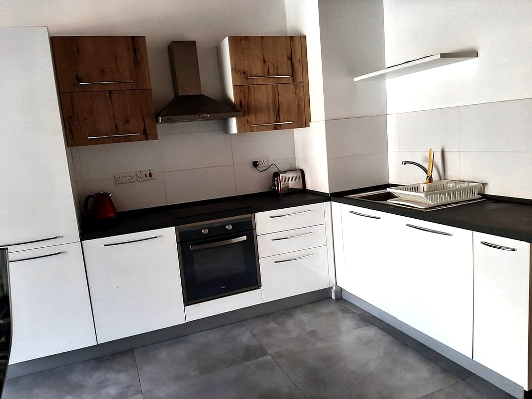 Apartment in St Julian's - 2 beds, 2 baths — 5