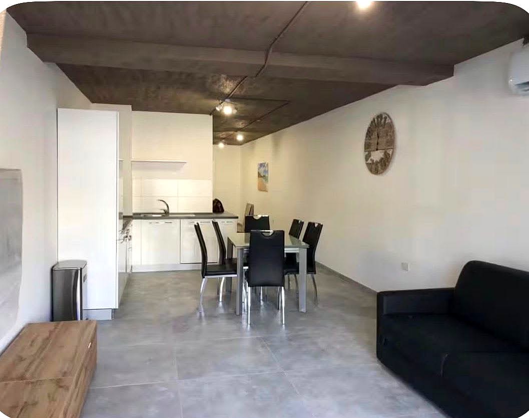 Apartment in St Julian's - 2 beds, 2 baths — 2