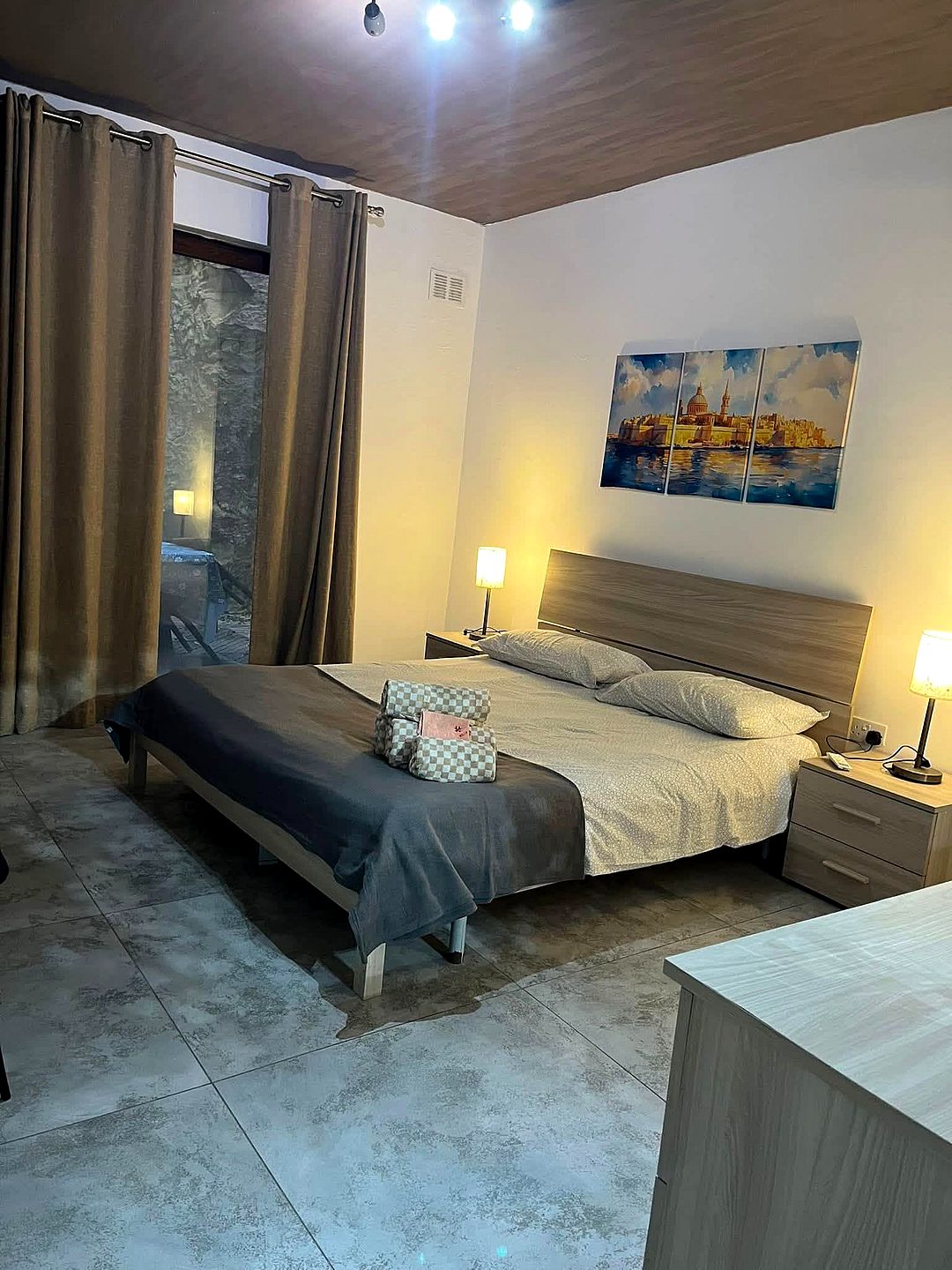 Apartment in St Julian's - 2 beds, 2 baths — 4