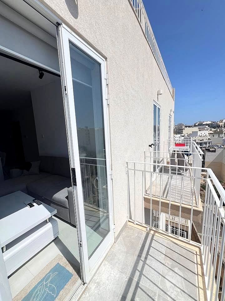 Apartment in Msida - 2 beds — 1