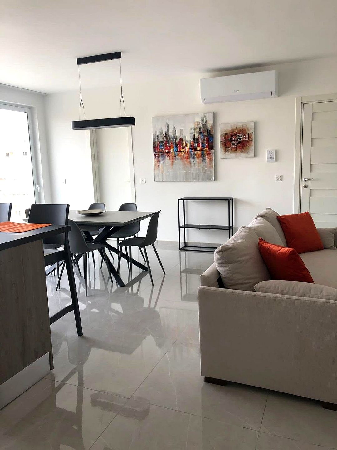 Apartment in Sliema - 2 beds, 3 baths — 1