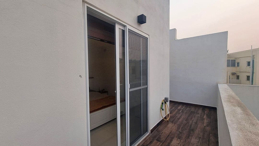 Penthouse in Gzira - 2 beds, 1 bath — 3